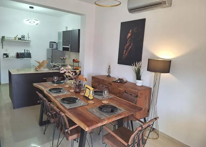 Paramount Gardens D204 דירה Tersephanou